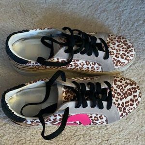 Dolce Vita Sneakers 6